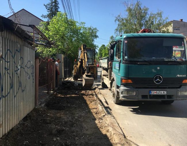 Изградба на тротоари на ул. Тоде Мендол