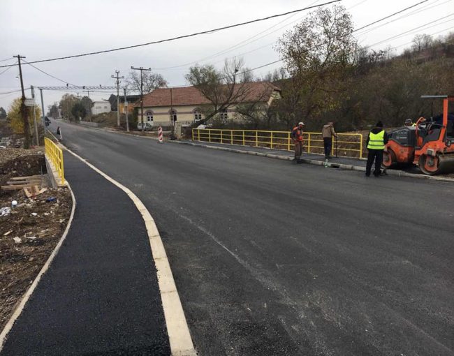 Реконструкција на тротоари на ул. Железничка