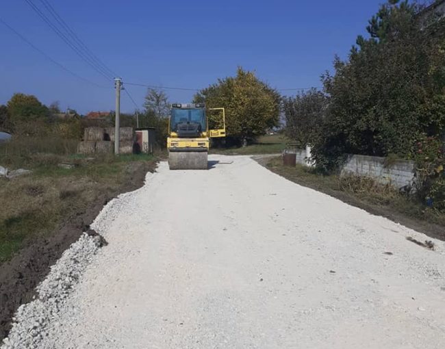 Тампонирање на улица 210, патот во Амбар мало