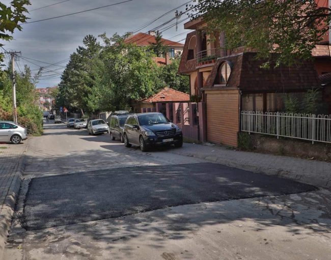 Поставени се средства за намалување на брзината на движење на моторни возила (подигнати пешачки премини) на ул.”Перо Чичо” и на ул. “1-ва Петолетка”
