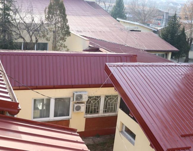 Реконструкцијата на кровот во Домот за стари лица “Зафир Сајто” од Куманово