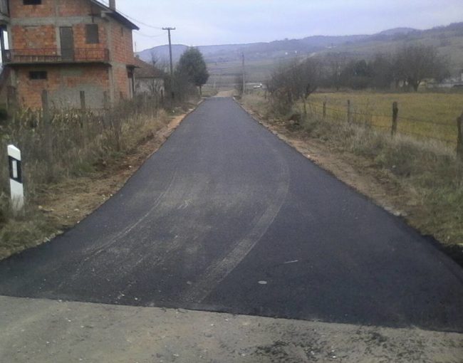 Реконструкција на локалниот пат с. Скачковце