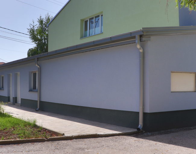 Поставување нова изолација и фасада на надворешните ѕидови на училиштето ООУ Јероним Де Рада